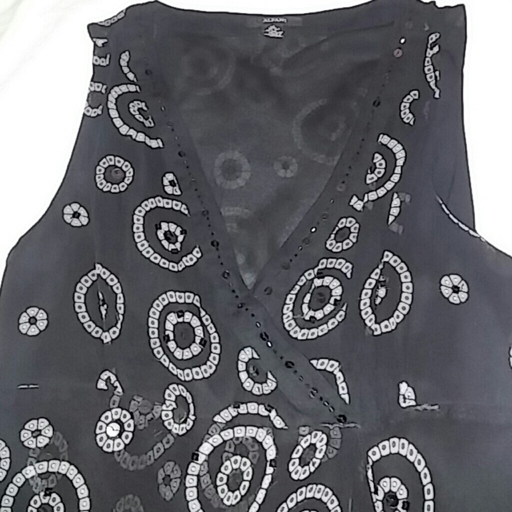 Sale $7 items 3/$15 Seeveles Alfani Sequin Top